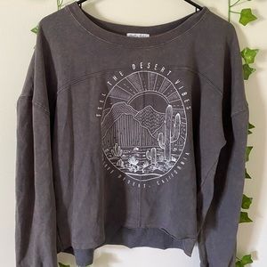 Long sleeve cropped shirt